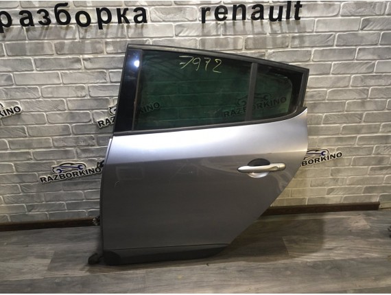 Дверь задняя левая голая Renault Megane 3 Хэтчбэк (Рено меган)