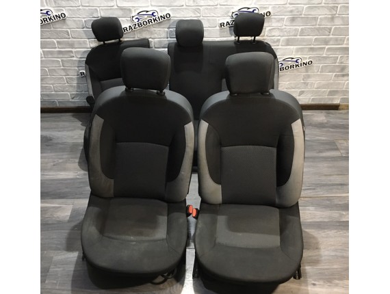 Комплект сидений (салон) Dacia Renault Sandero (Дачия Реено Сандеро)